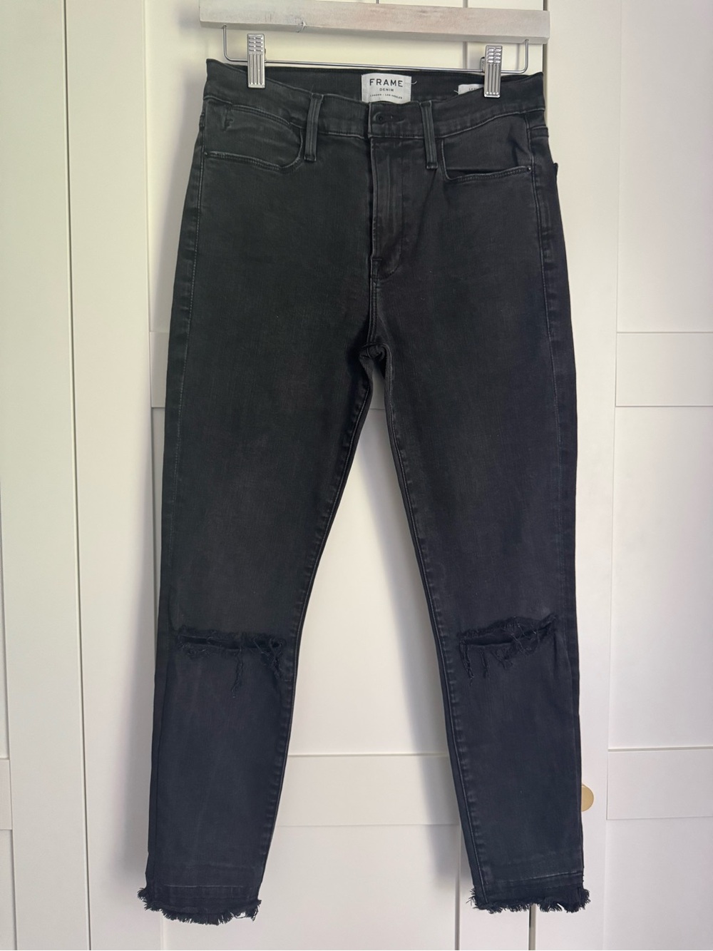 FRAME Le High Skinny Malloy Black Distressed Jeans Raw Hem Size 28